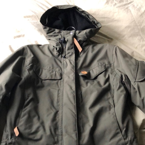 Fjallraven Nuuk Parka, Women’s Extra-Small (vegan-friendly) - Picture 1 of 3